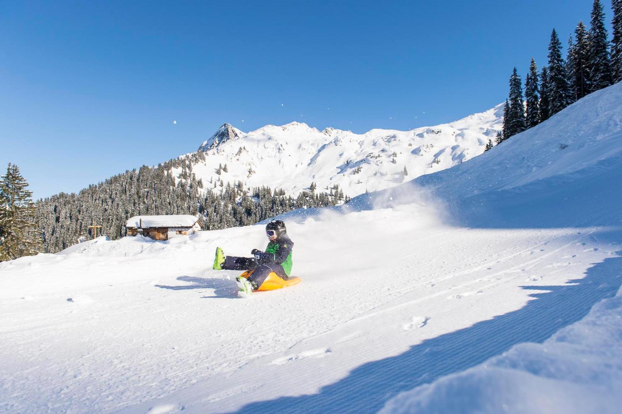 Haus Adrian Apartment Wald am Arlberg Ngoại thất bức ảnh